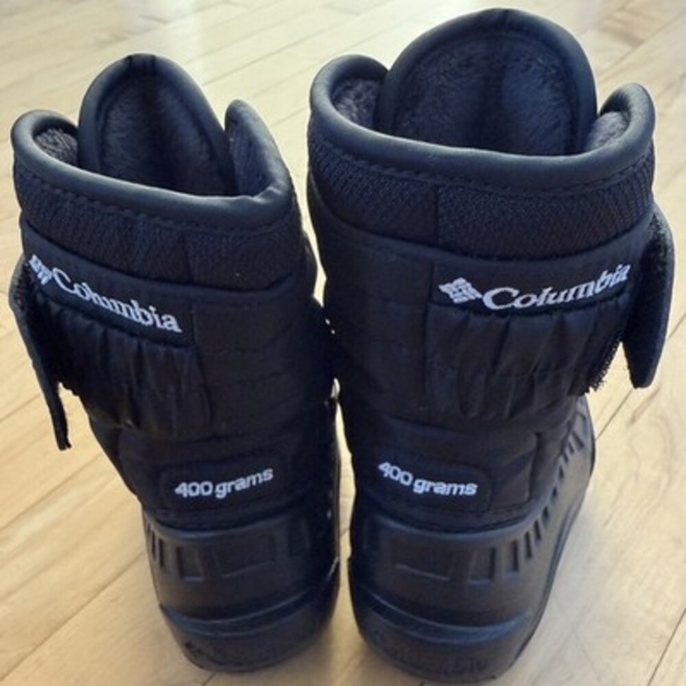 Brand New Columbia Boots Size 4 Toddler, 400 Grams, Powder Winter Waterproof - Picture 2 of 4